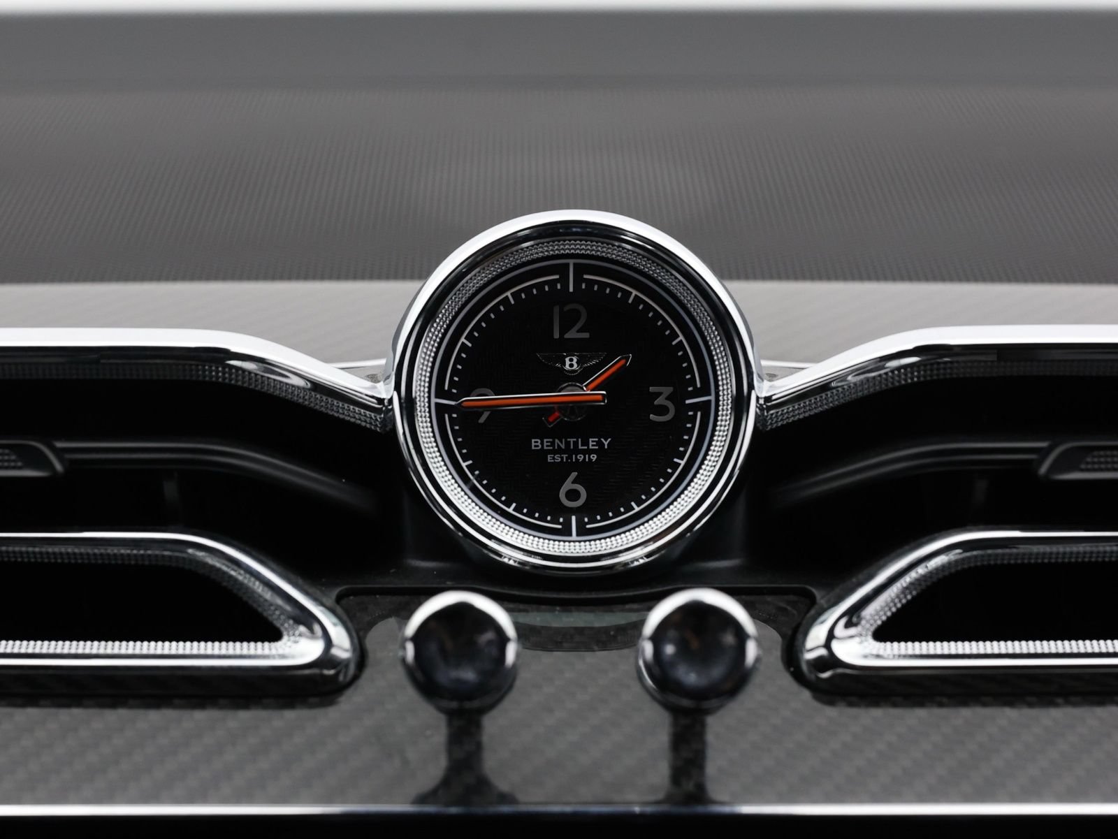 Used 2021 Bentley Bentayga Speed AWD/4WD image 32