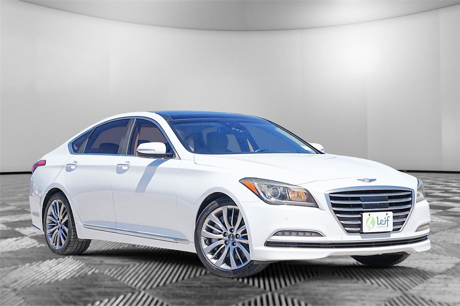 Used 2015 Hyundai Genesis 5.0 image 1