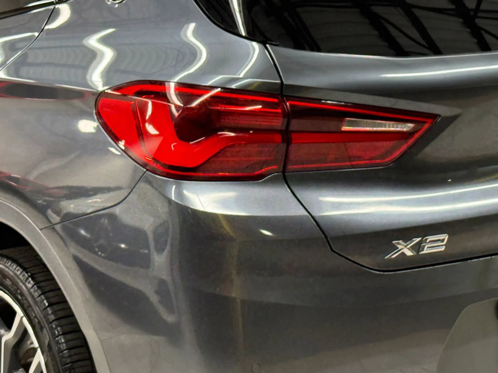 Used 2018 BMW X2 xDrive28i w/ M SportX Package AWD/4WD image 12
