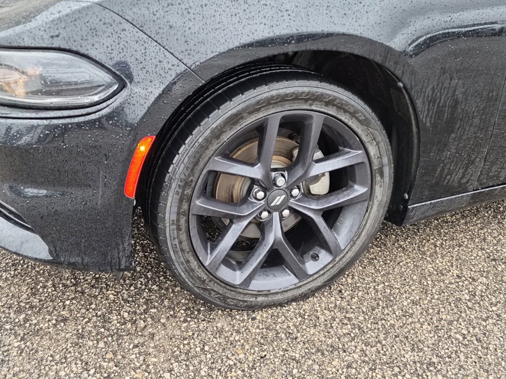 Used 2021 Dodge Charger SXT w/ Blacktop Package RWD image 7