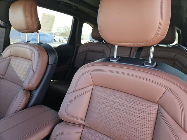 New 2026 Lincoln Nautilus Reserve AWD/4WD image 19