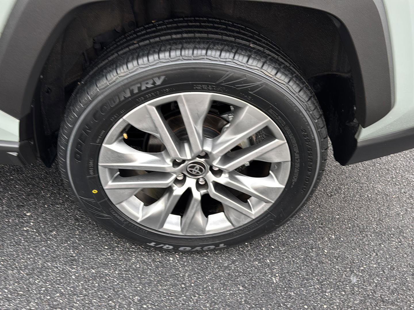 Used 2023 Toyota RAV4 XLE Premium image 32