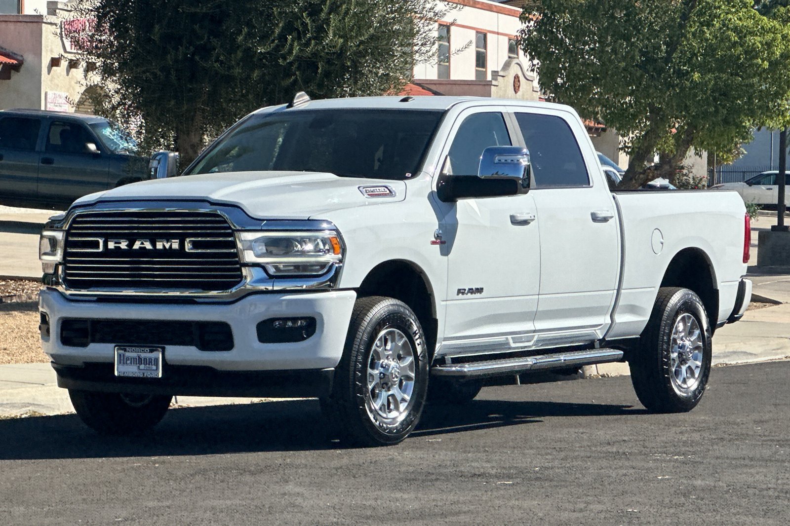 Used 2024 RAM 2500 Laramie AWD/4WD image 8