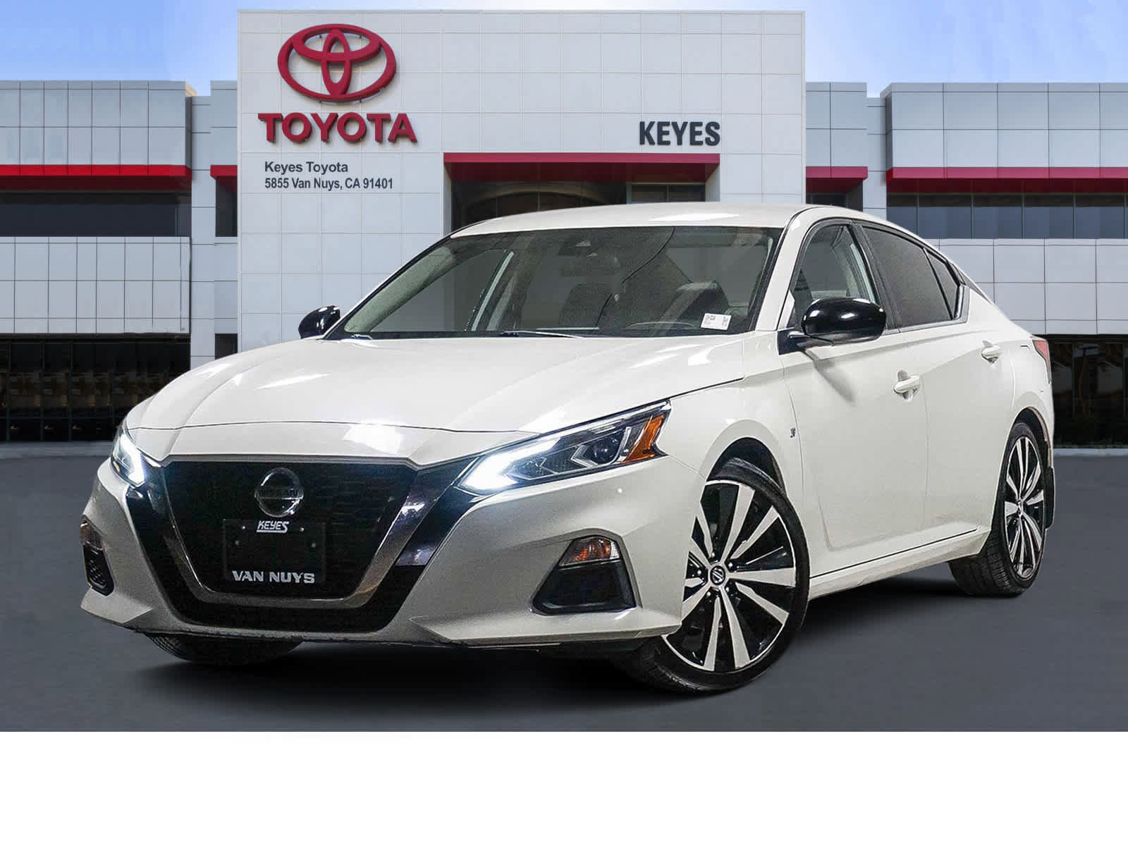 Used 2020 Nissan Altima 2.5 SR image 1