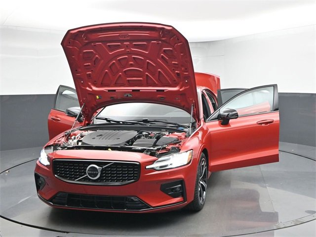Used 2023 Volvo S60 B5 Plus image 52