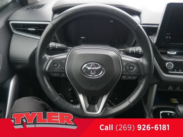 Used 2023 Toyota Corolla Cross XLE FWD image 26