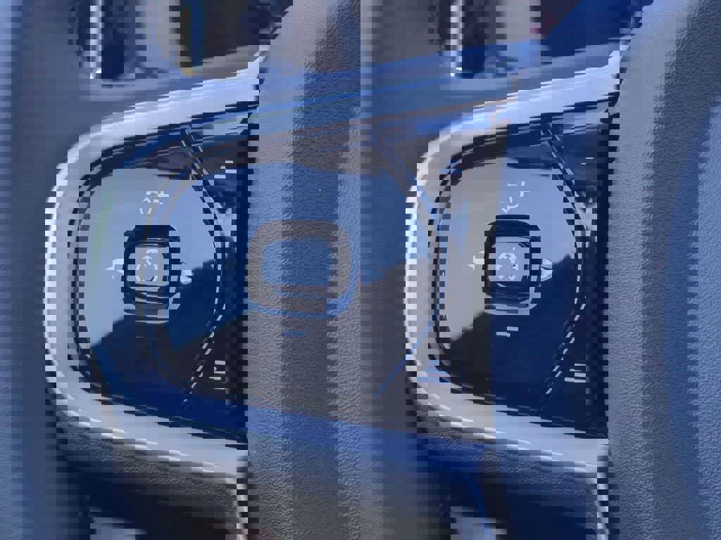 New 2026 Volvo XC60 B5 Plus w/ Protection Package Premier image 24