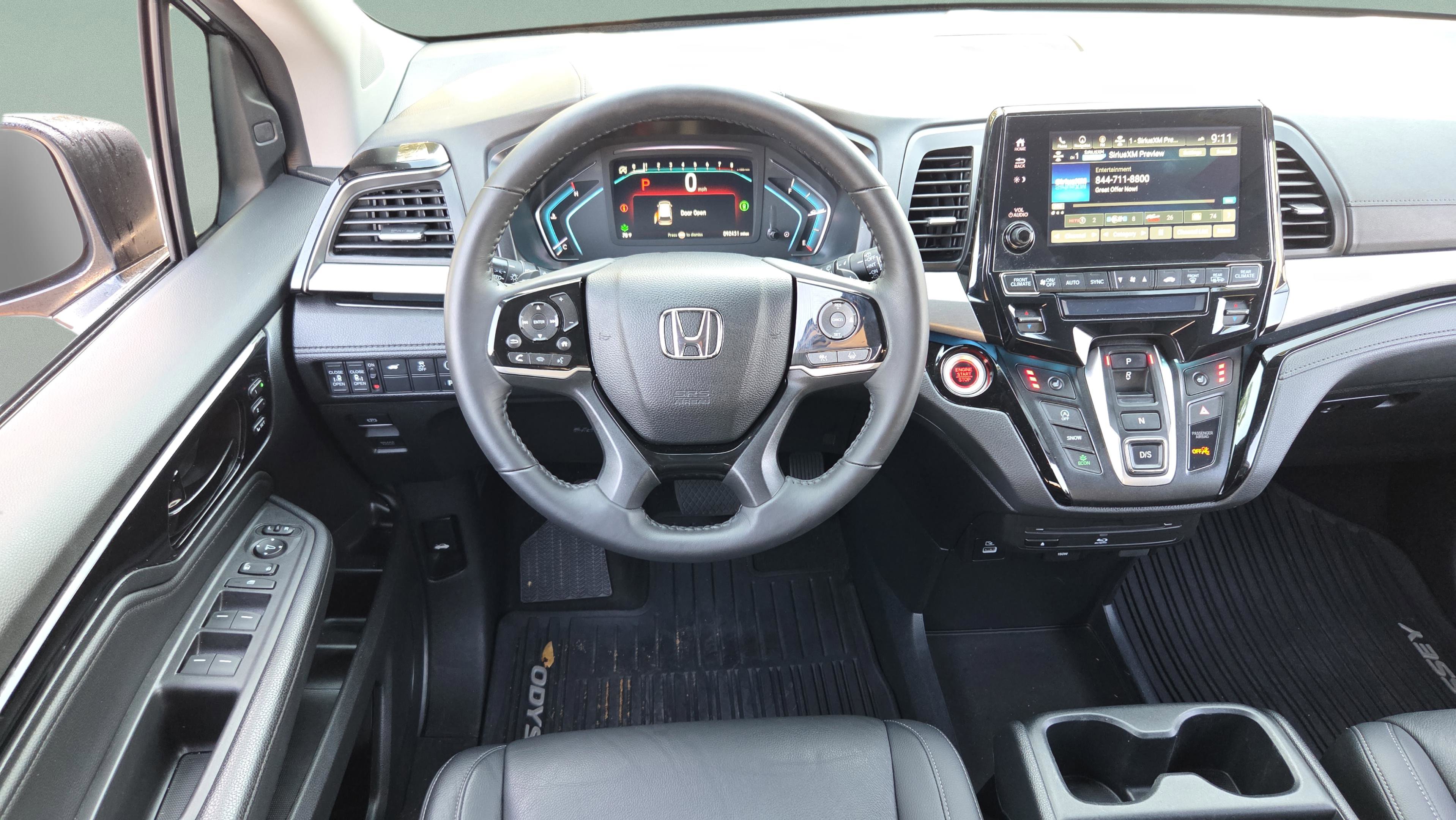 Used 2023 Honda Odyssey Touring image 12