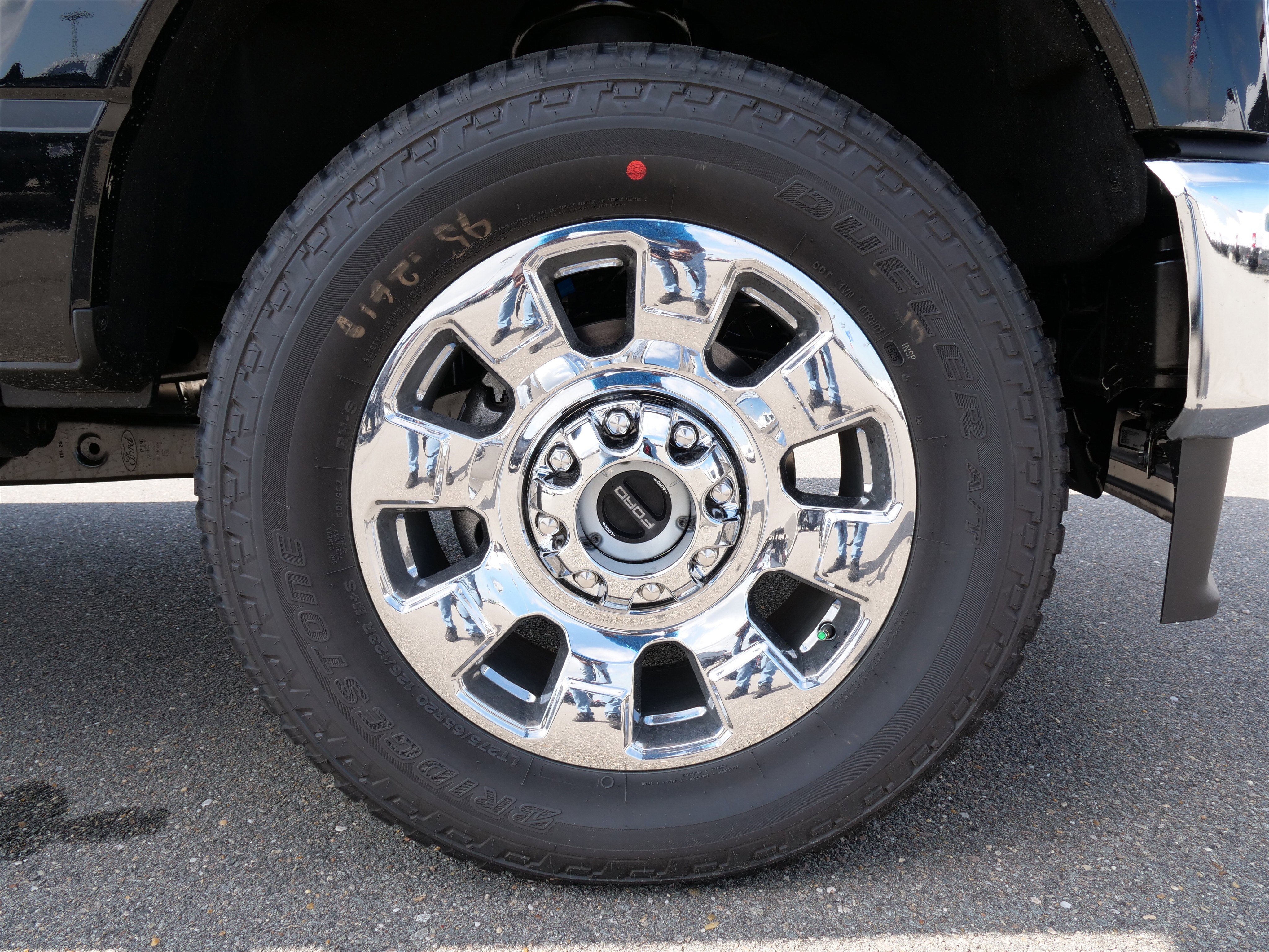 New 2025 Ford F350 Lariat w/ Lariat Ultimate Package image 11