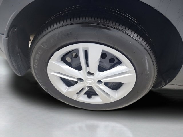 Used 2024 Nissan Kicks S image 30