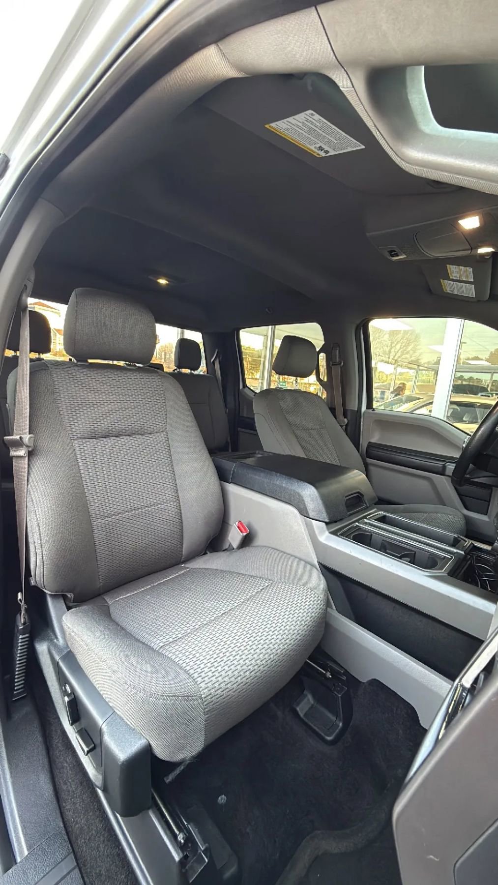 Used 2015 Ford F150 XLT w/ Equipment Group 302A Luxury image 21