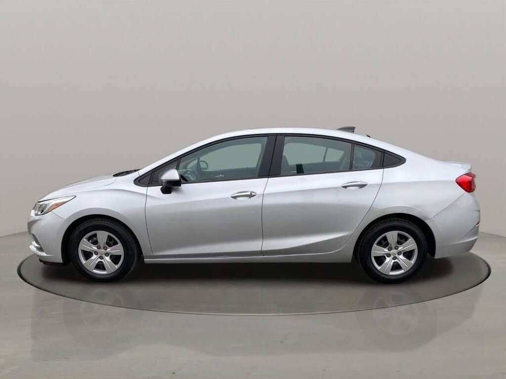 Used 2016 Chevrolet Cruze LS image 3