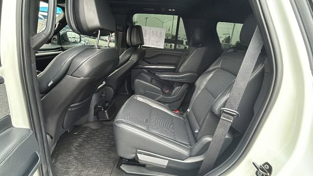 Used 2025 Lincoln Navigator Reserve w/ Jet Appearance Package image 16