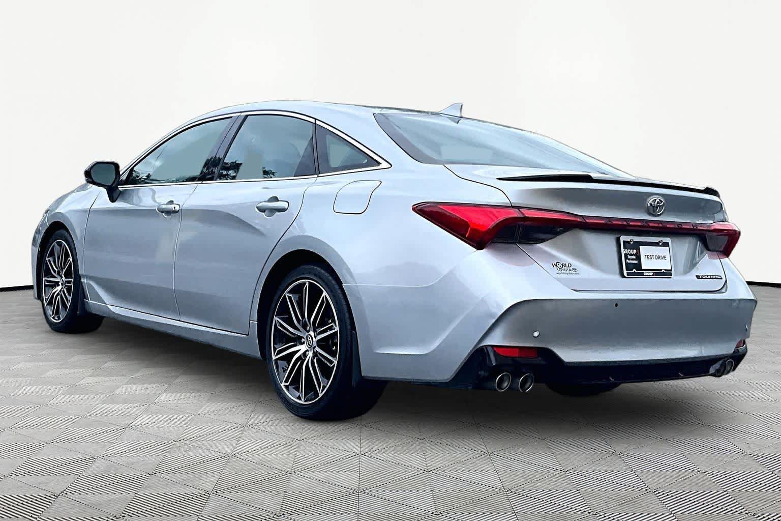 Certified 2019 Toyota Avalon Touring w/ Advanced Safety Package FWD image 12