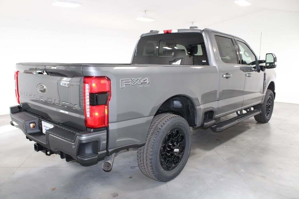 New 2026 Ford F250 Lariat w/ Black Appearance Package image 8