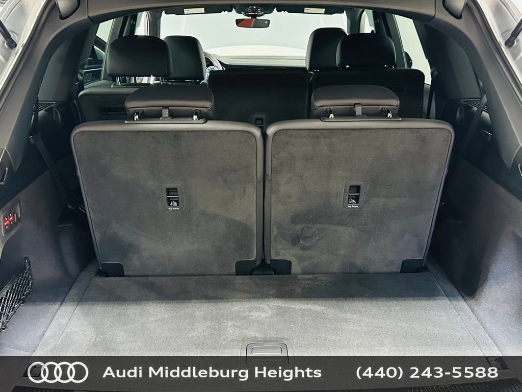 Certified 2025 Audi Q7 2.0T Premium w/ Convenience Plus Package AWD/4WD image 31