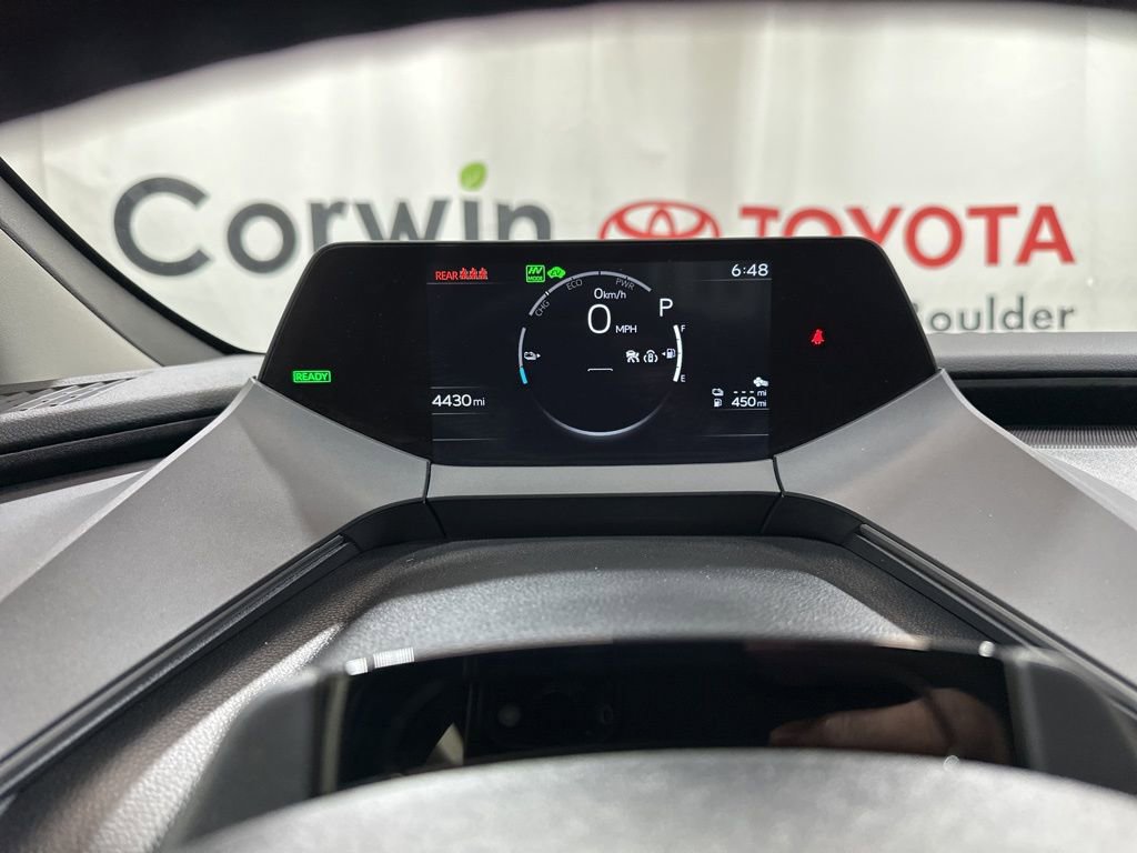 Used 2025 Toyota Prius Plug-In Hybrid image 28