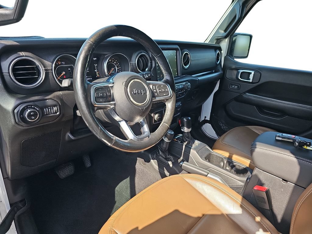 Used 2020 Jeep Gladiator Overland AWD/4WD image 15