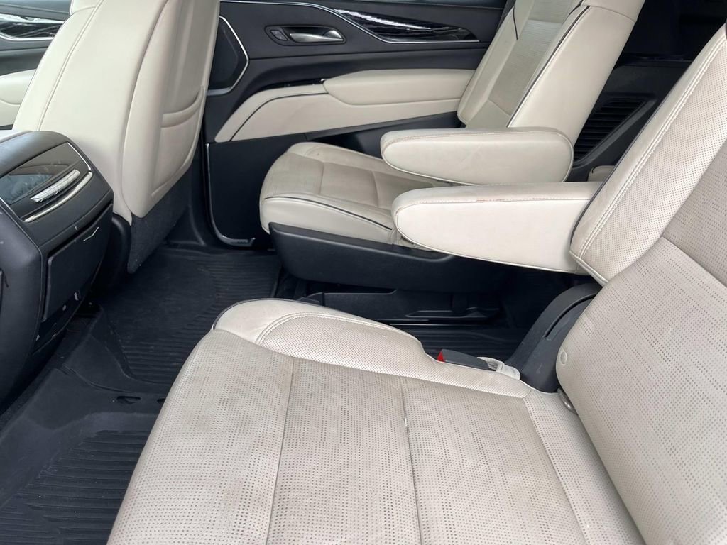 Used 2021 Cadillac Escalade Sport w/ Driver Assist Tech Package image 19