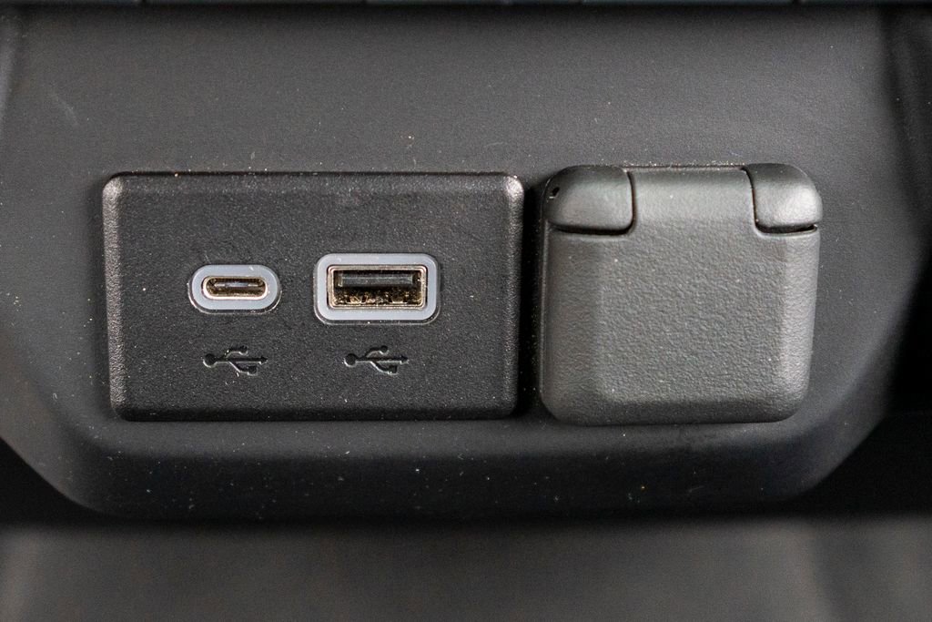 Certified 2023 Chevrolet Silverado 1500 Custom image 24