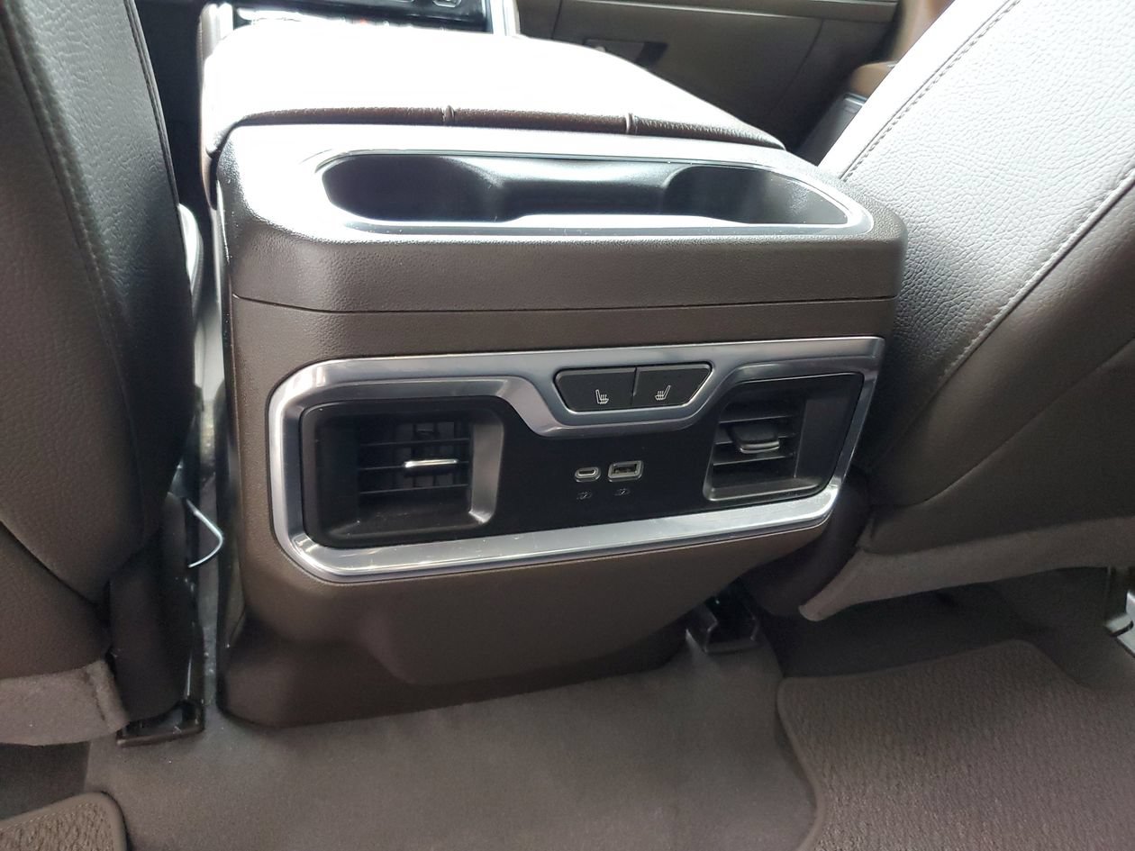 Used 2023 GMC Sierra 1500 Denali w/ Technology Package AWD/4WD image 16