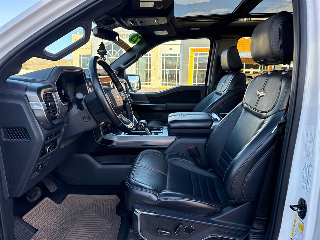 Used 2023 Ford F150 Platinum image 5