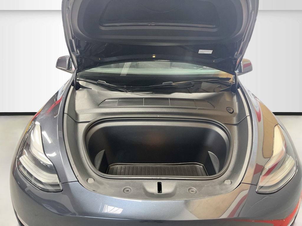 Used 2025 Tesla Model Y Long Range AWD/4WD image 29