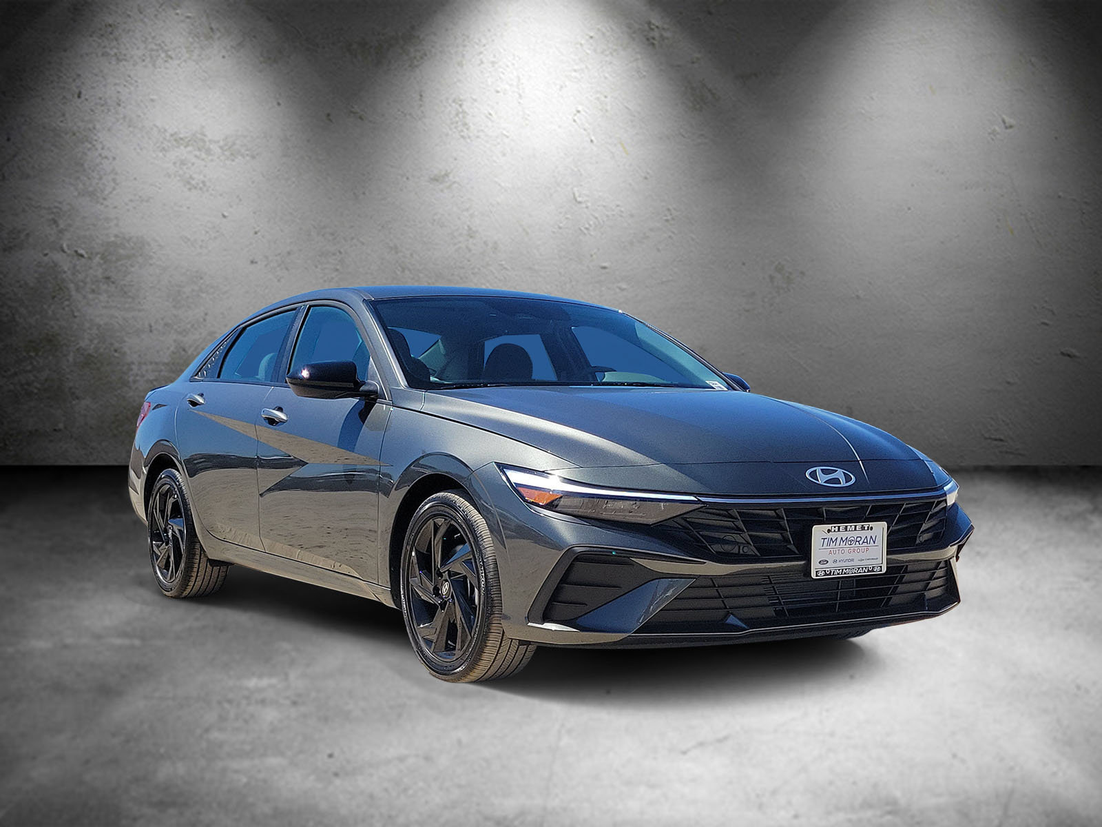 New 2026 Hyundai Elantra SEL Sport FWD image 2