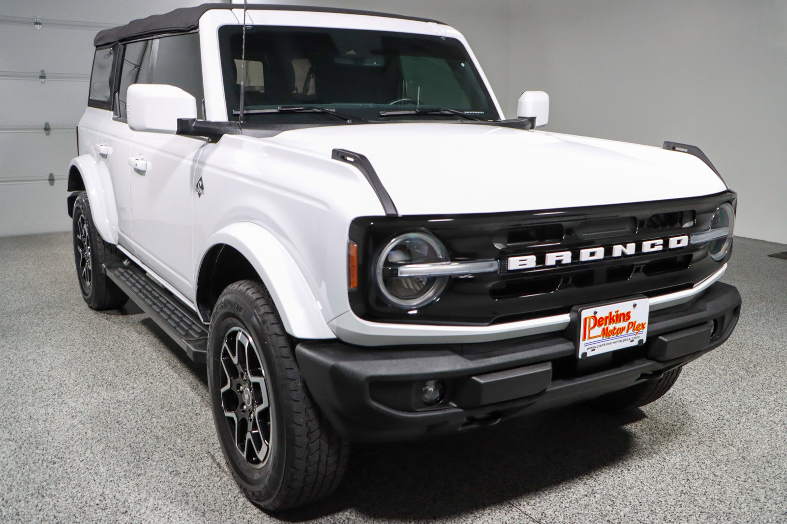 Used 2022 Ford Bronco Outer Banks image 5