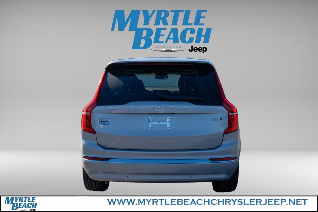 Used 2023 Volvo XC90 B6 Plus image 5