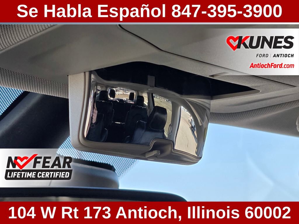 Used 2024 Chrysler Pacifica Touring-L image 75