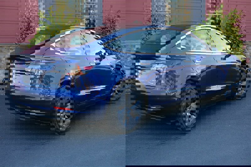 Used 2018 Tesla Model 3 Long Range image 5