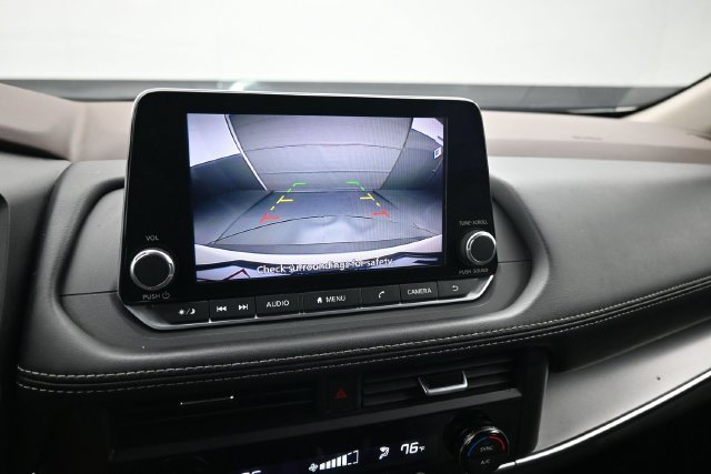 Used 2023 Nissan Rogue SV FWD image 9