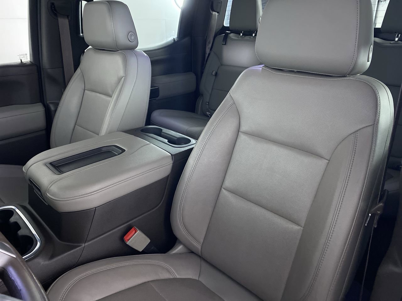 Certified 2019 Chevrolet Silverado 1500 LTZ w/ LTZ Premium Package AWD/4WD image 24