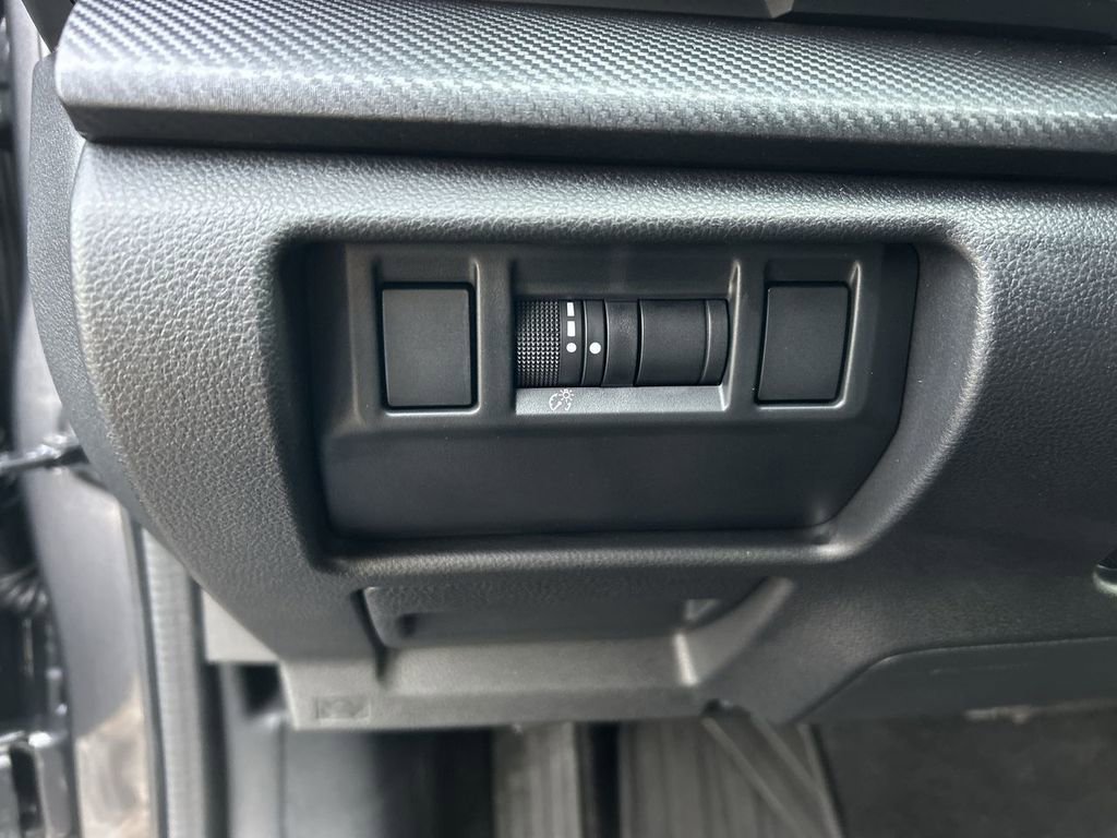 Certified 2025 Subaru Crosstrek 2.5i Limited image 17