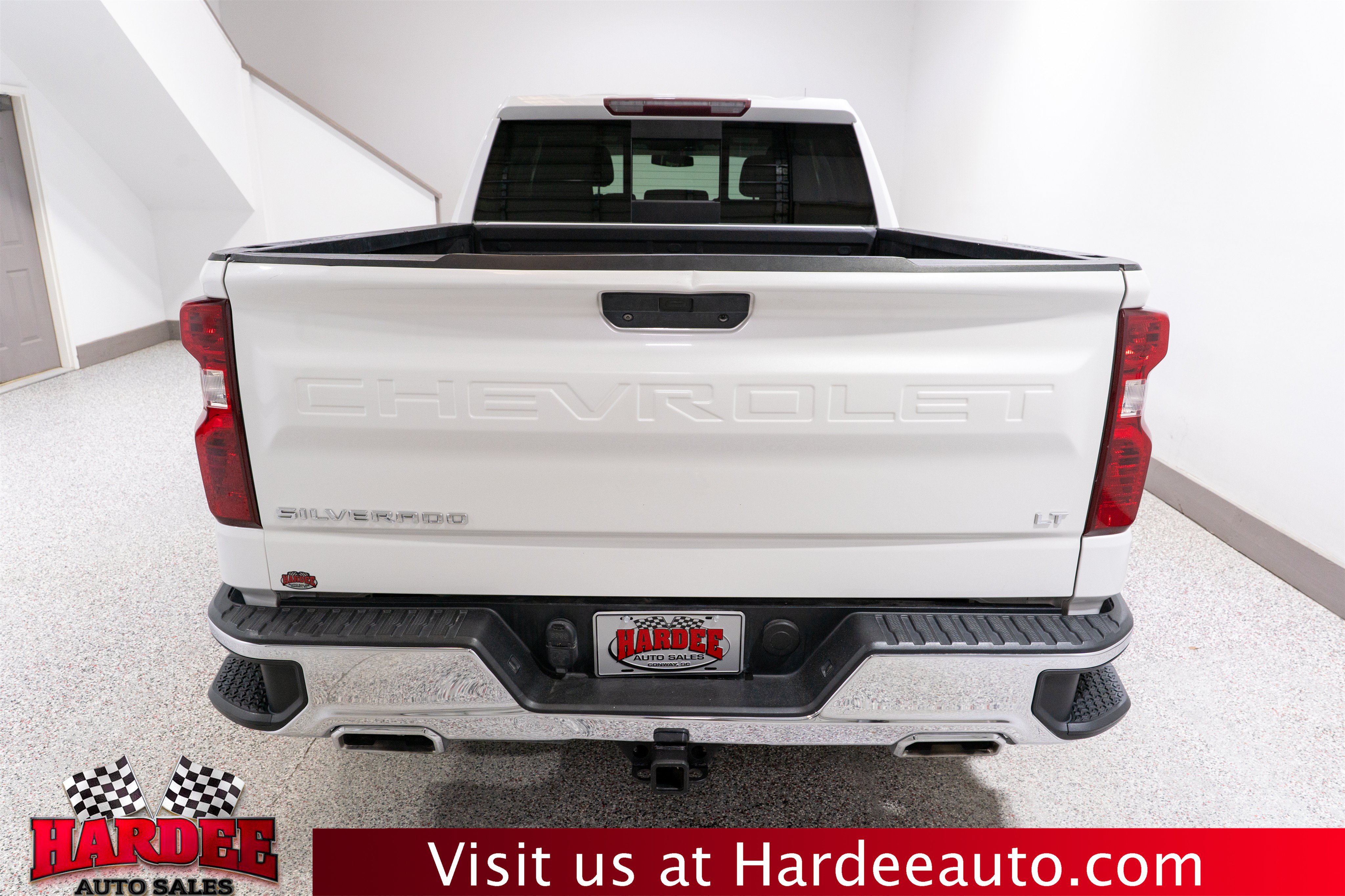 Used 2019 Chevrolet Silverado 1500 LT AWD/4WD image 4