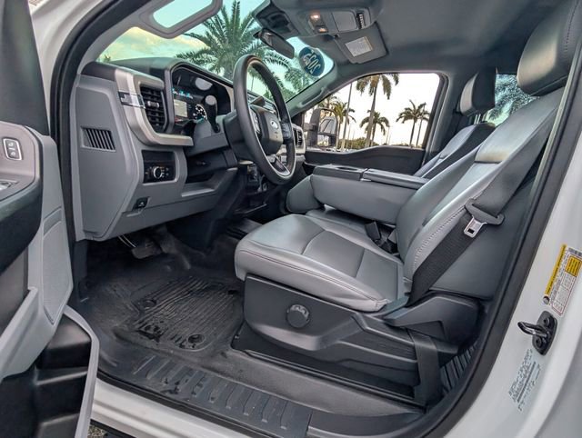 Certified 2025 Ford F350 XL AWD/4WD image 8