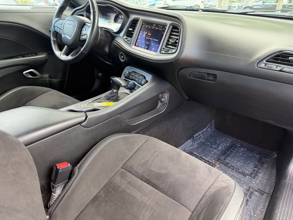 Used 2023 Dodge Challenger R/T w/ Plus Package image 10