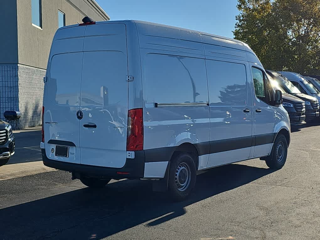 Used 2026 Mercedes-Benz Sprinter 2500 image 3