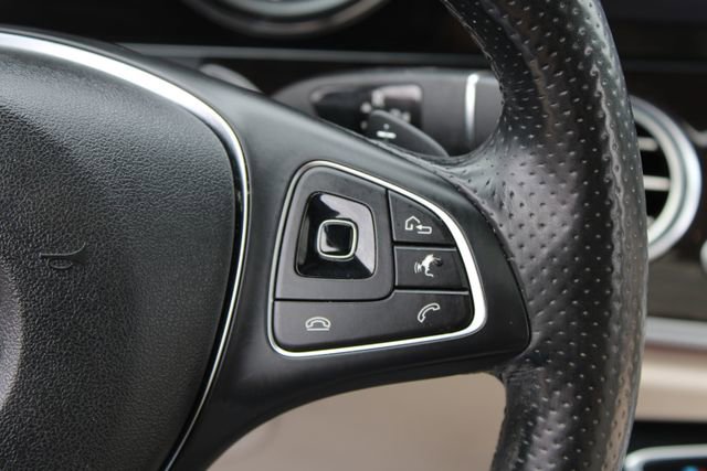Used 2017 Mercedes-Benz E 300 image 21