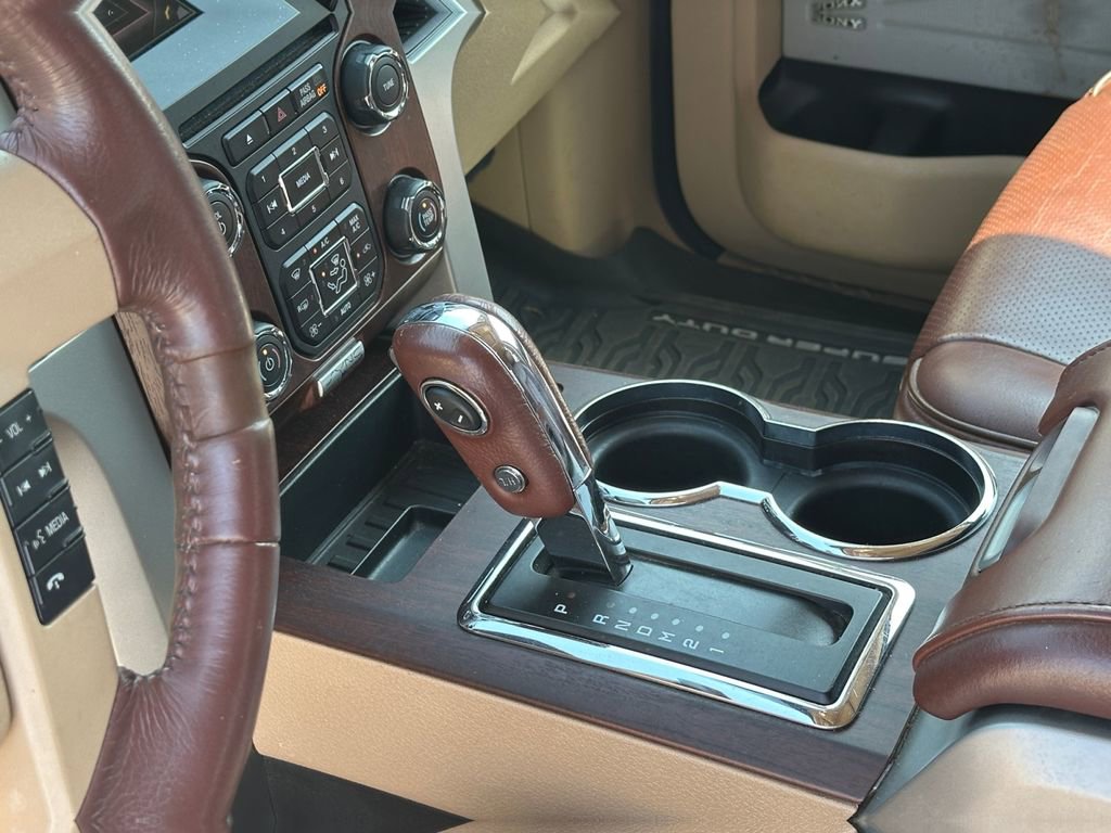 Used 2014 Ford F150 King Ranch w/ King Ranch Luxury Package AWD/4WD image 17