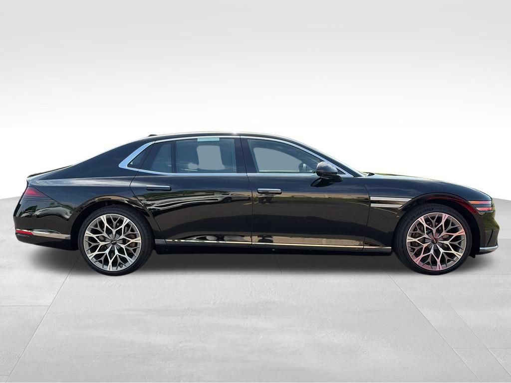 Certified 2024 Genesis G90 3.5T AWD/4WD image 2