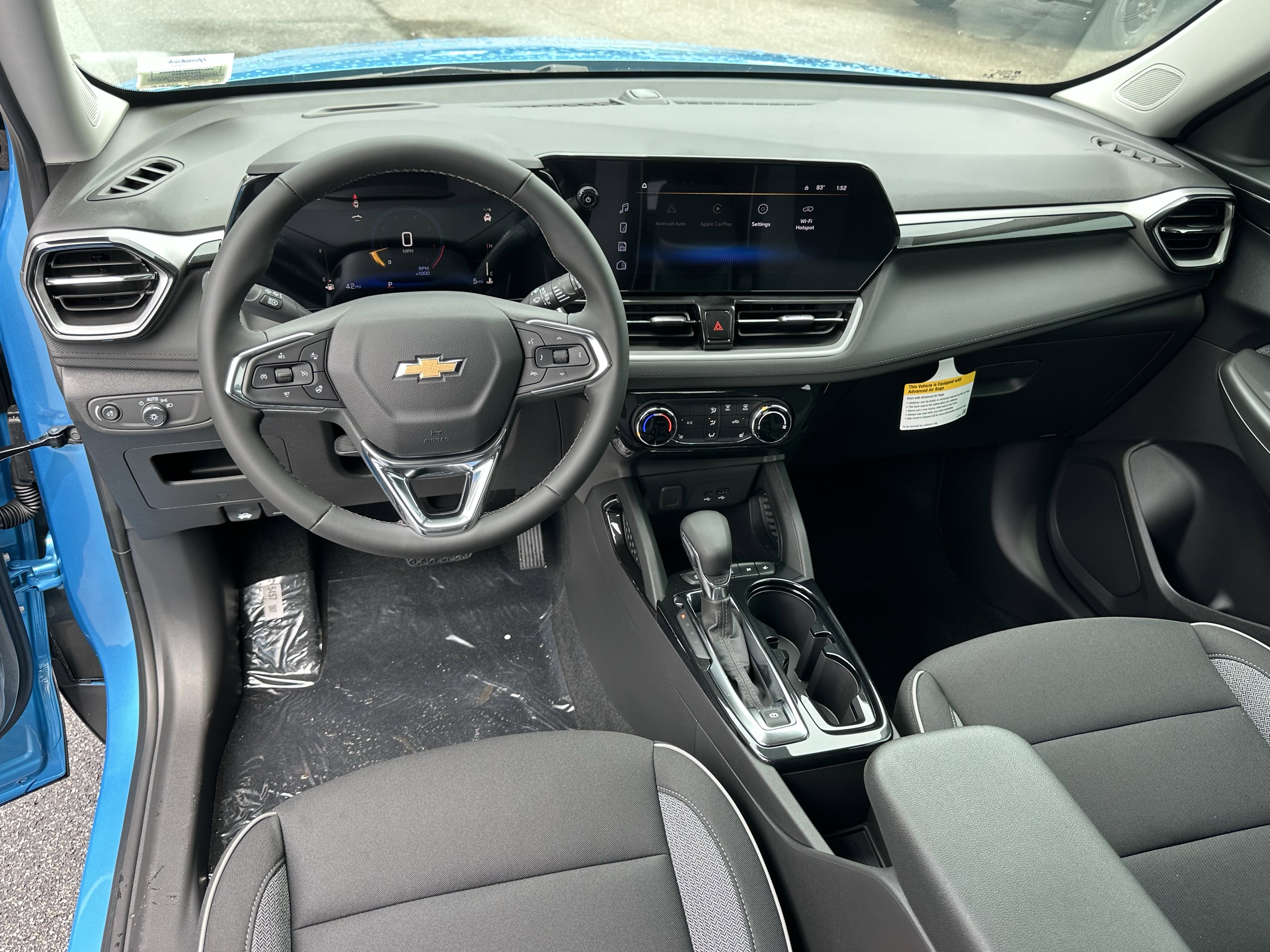 New 2026 Chevrolet TrailBlazer LT w/ LT Cold Weather Package FWD image 29