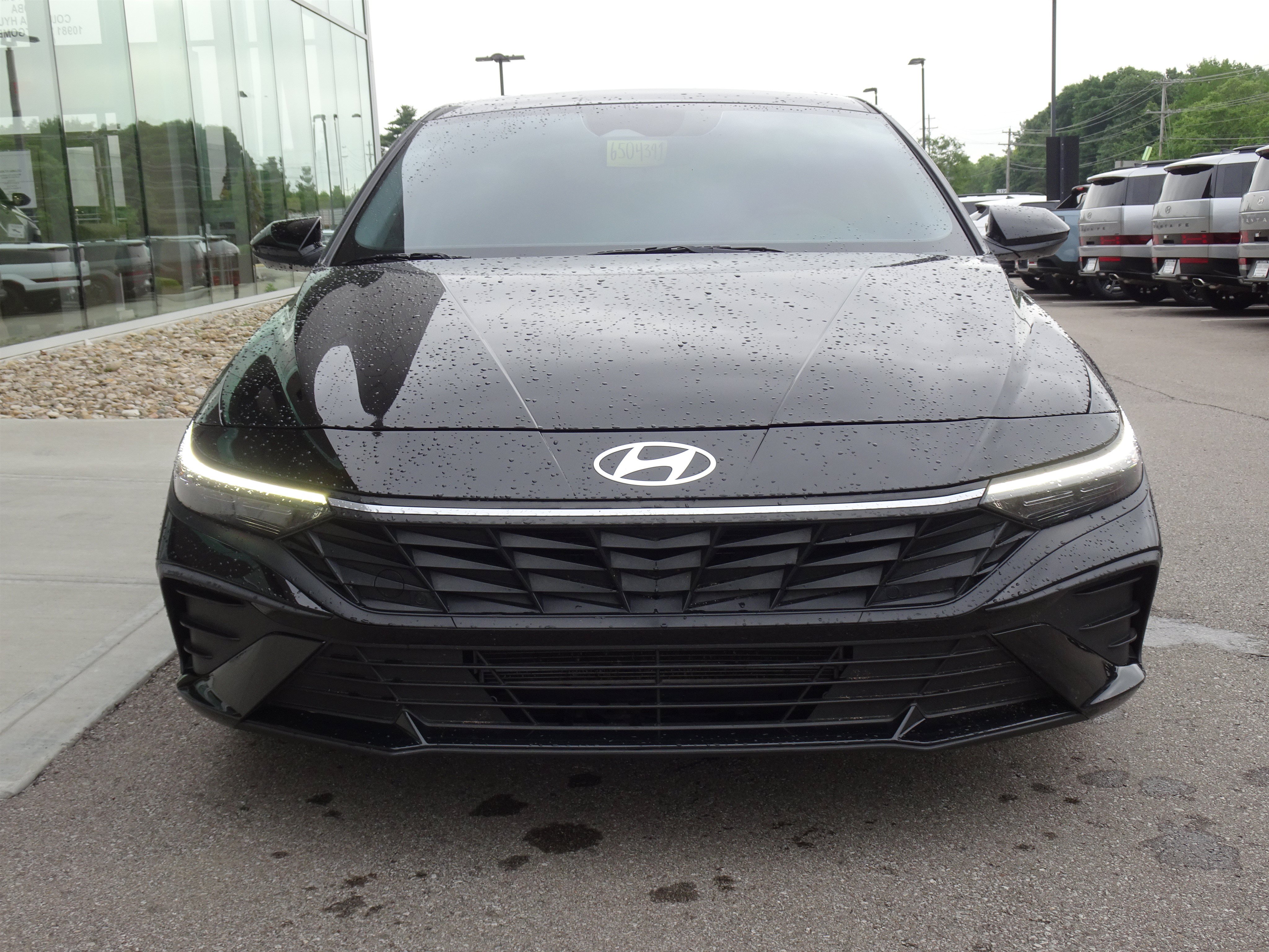 Used 2024 Hyundai Elantra SE FWD image 7
