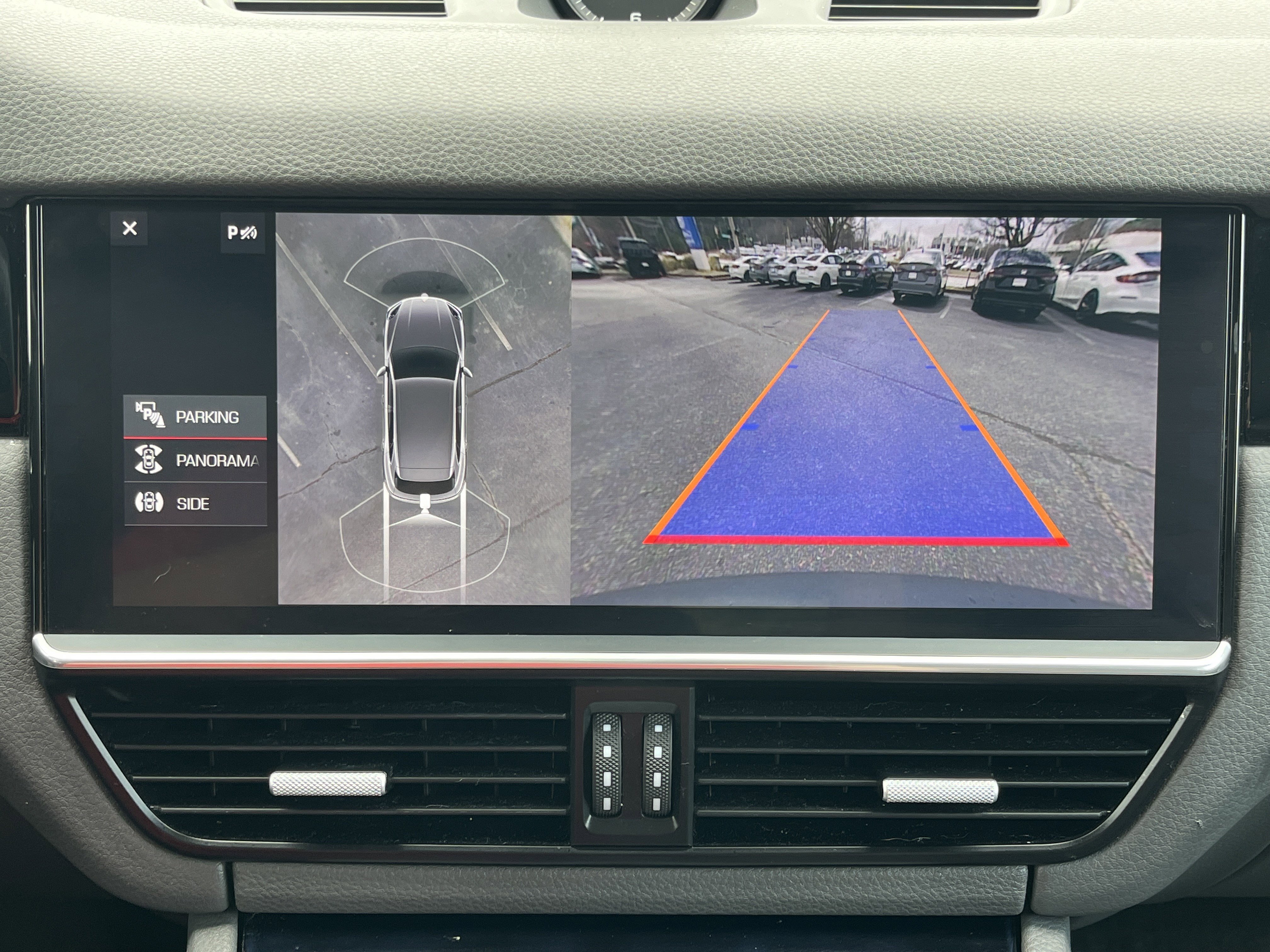 Used 2019 Porsche Cayenne image 4