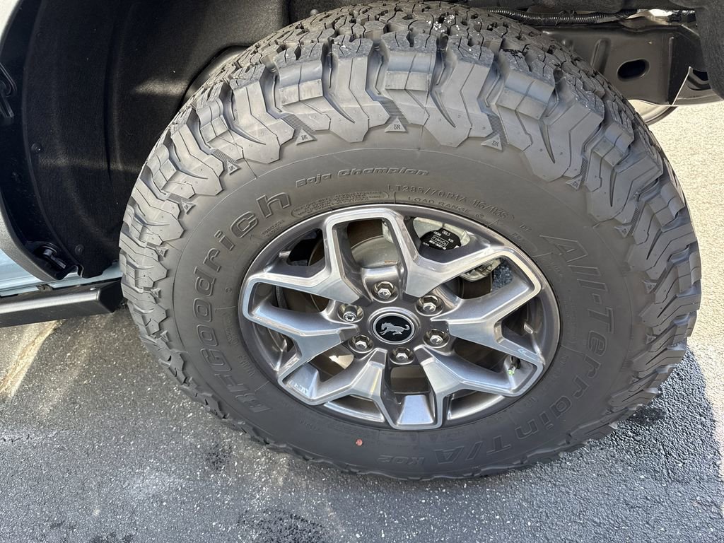 New 2025 Ford Bronco Badlands image 14