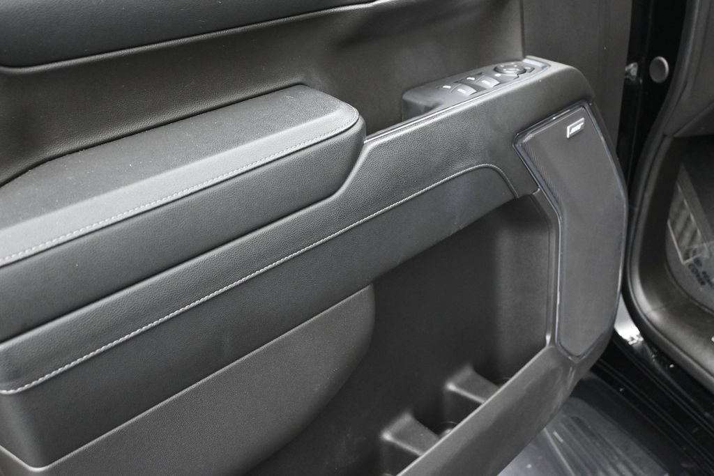 Used 2024 Chevrolet Silverado 1500 LT Trail Boss w/ LT Trail Boss Premium Package AWD/4WD image 12