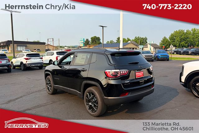 New 2026 Jeep Compass Latitude AWD/4WD image 5