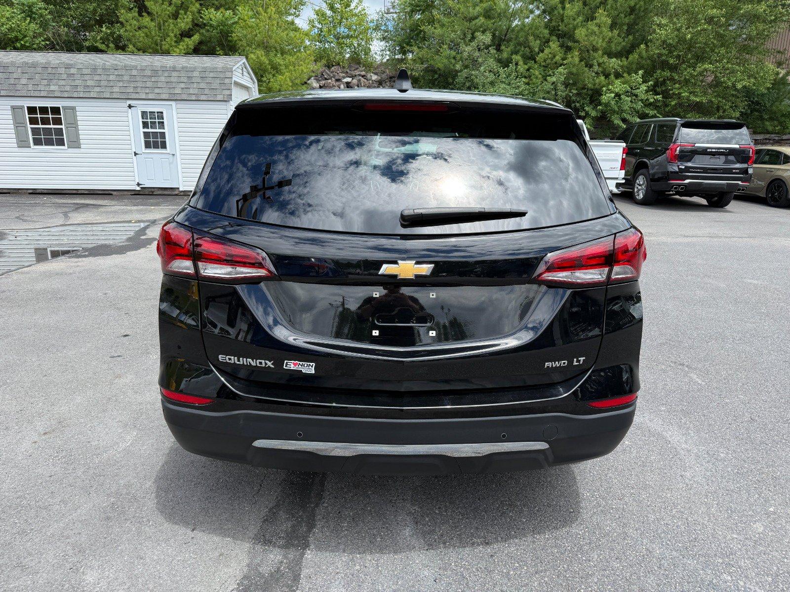 Used 2024 Chevrolet Equinox LT AWD/4WD image 4