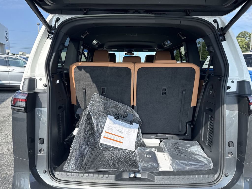 New 2025 Volkswagen ID. Buzz Pro S RWD image 40